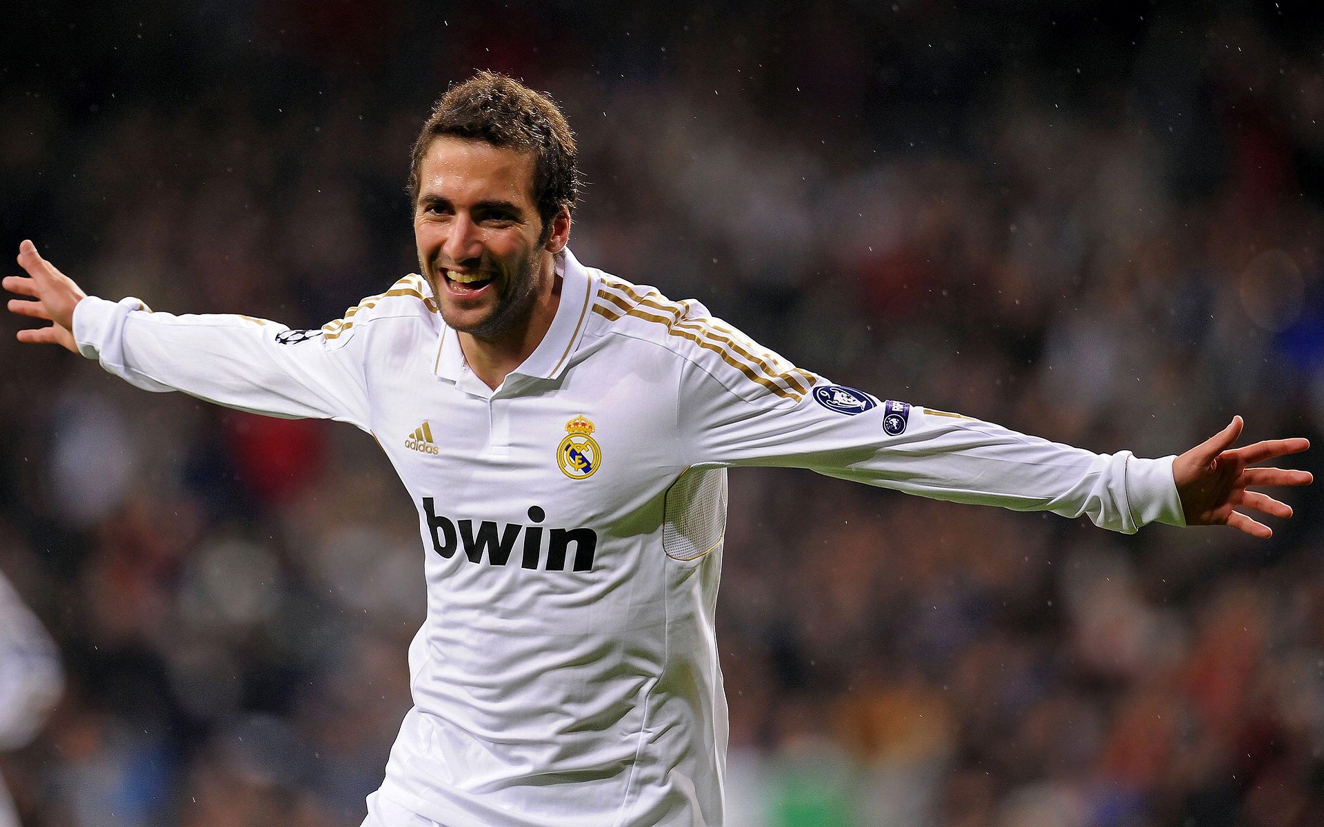 中国足球职业俱乐部制定队医等级认证机制，足球队医什么水平